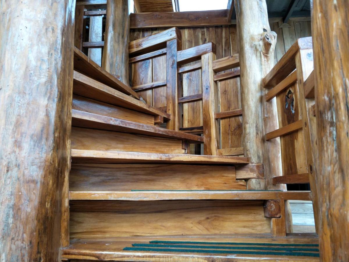 Teak Villa Thoeng Bagian luar foto
